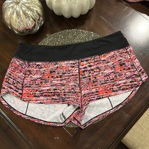 Lululemon Speed up short 2.5 inch 🧡❤️